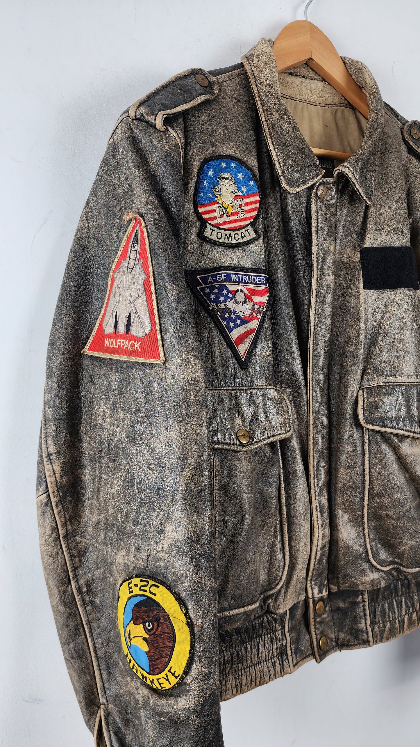 90s Adventure Bound Vintage Brown Jacket with Patches