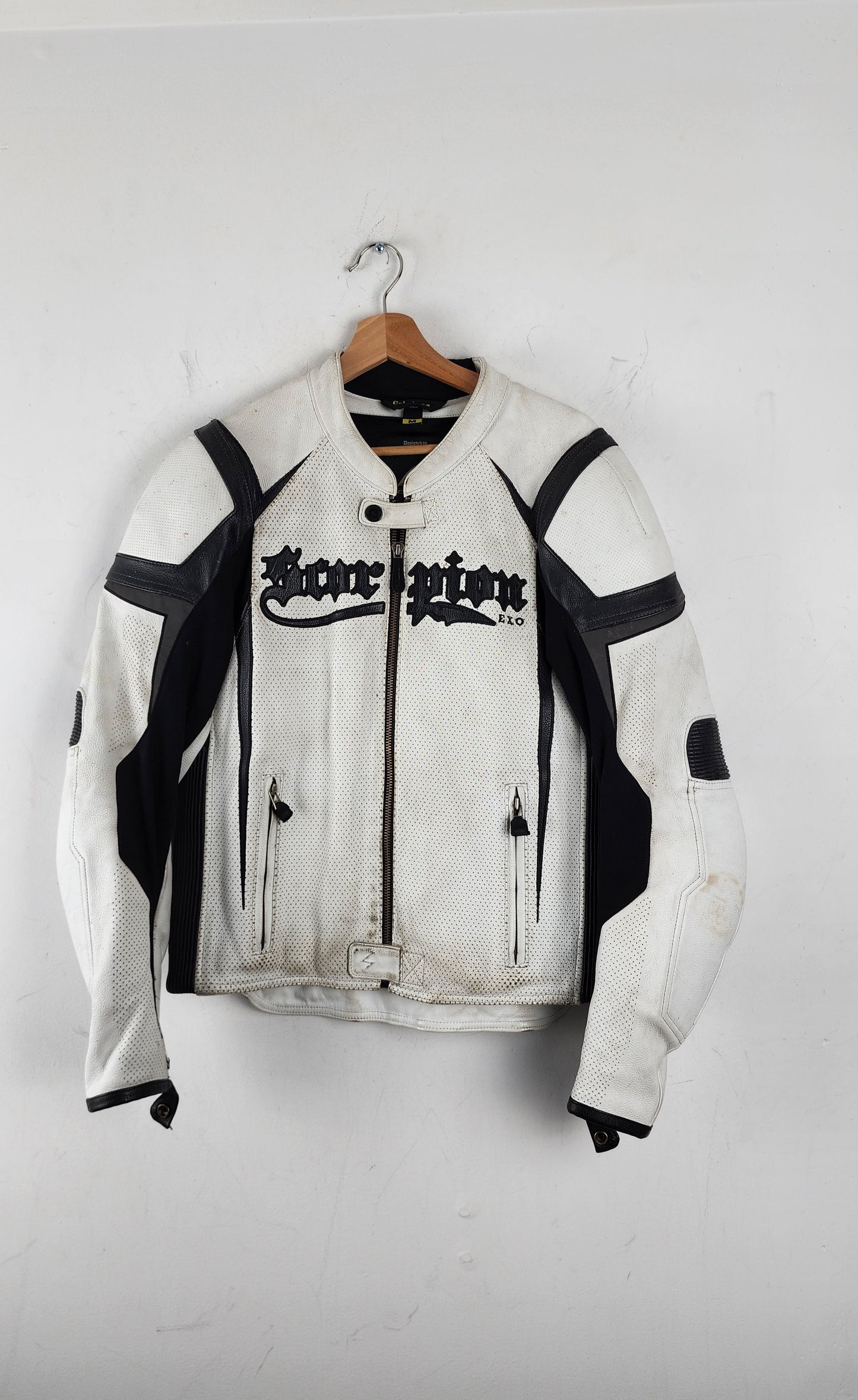 90s Scorpion Leather Moto Jacket - White