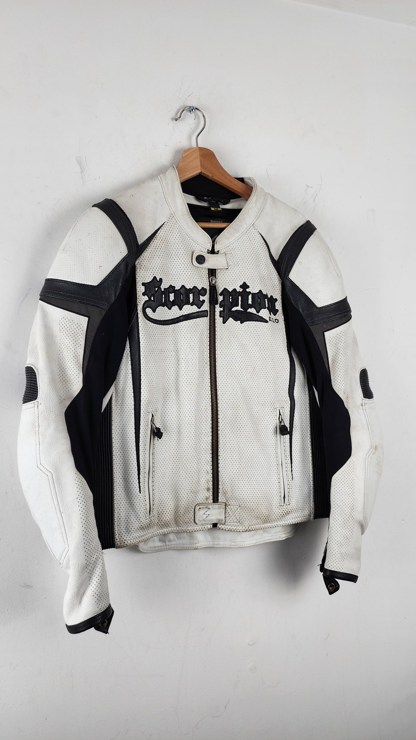 90s Scorpion Leather Moto Jacket - White