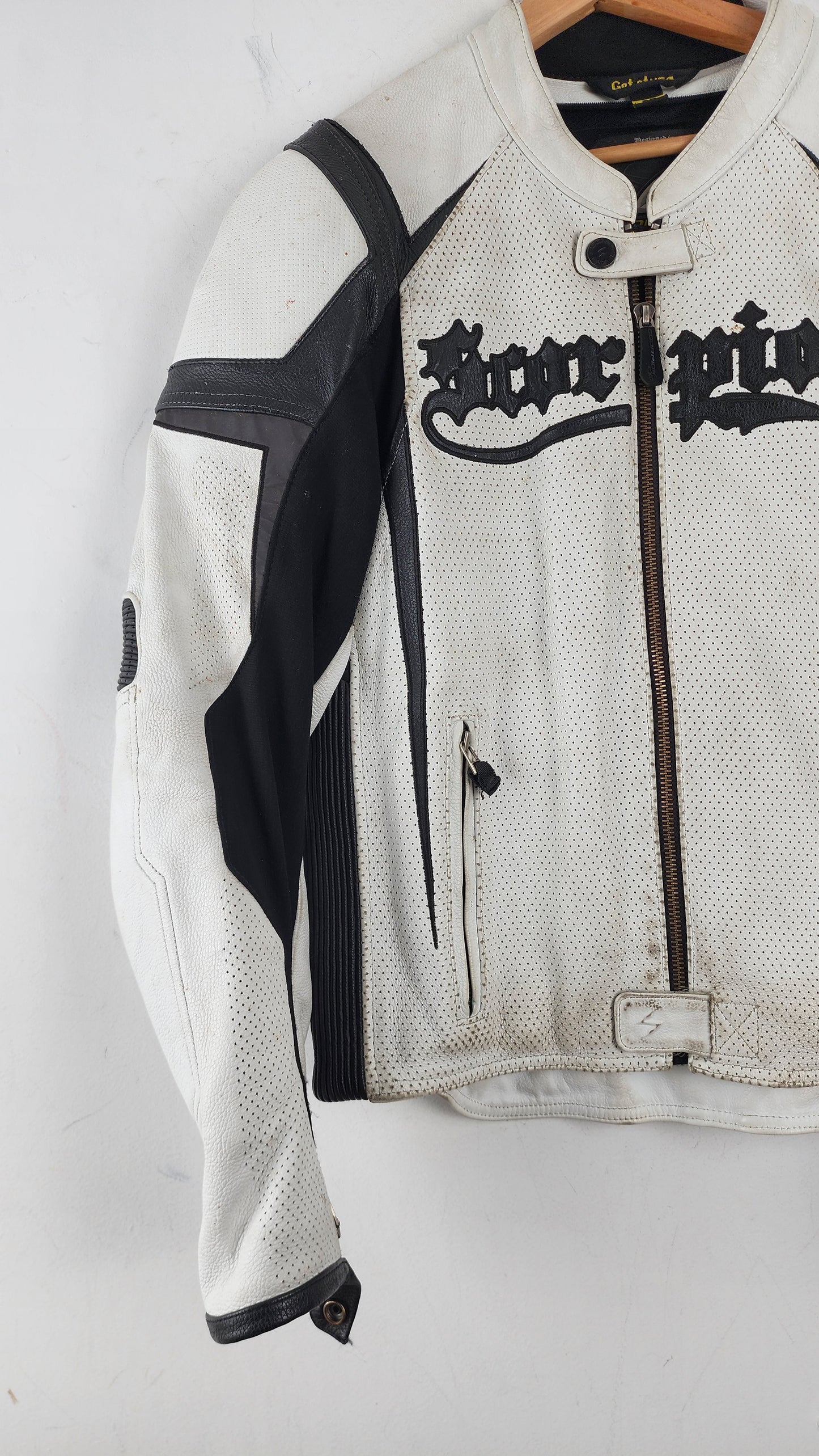 90s Scorpion Leather Moto Jacket - White