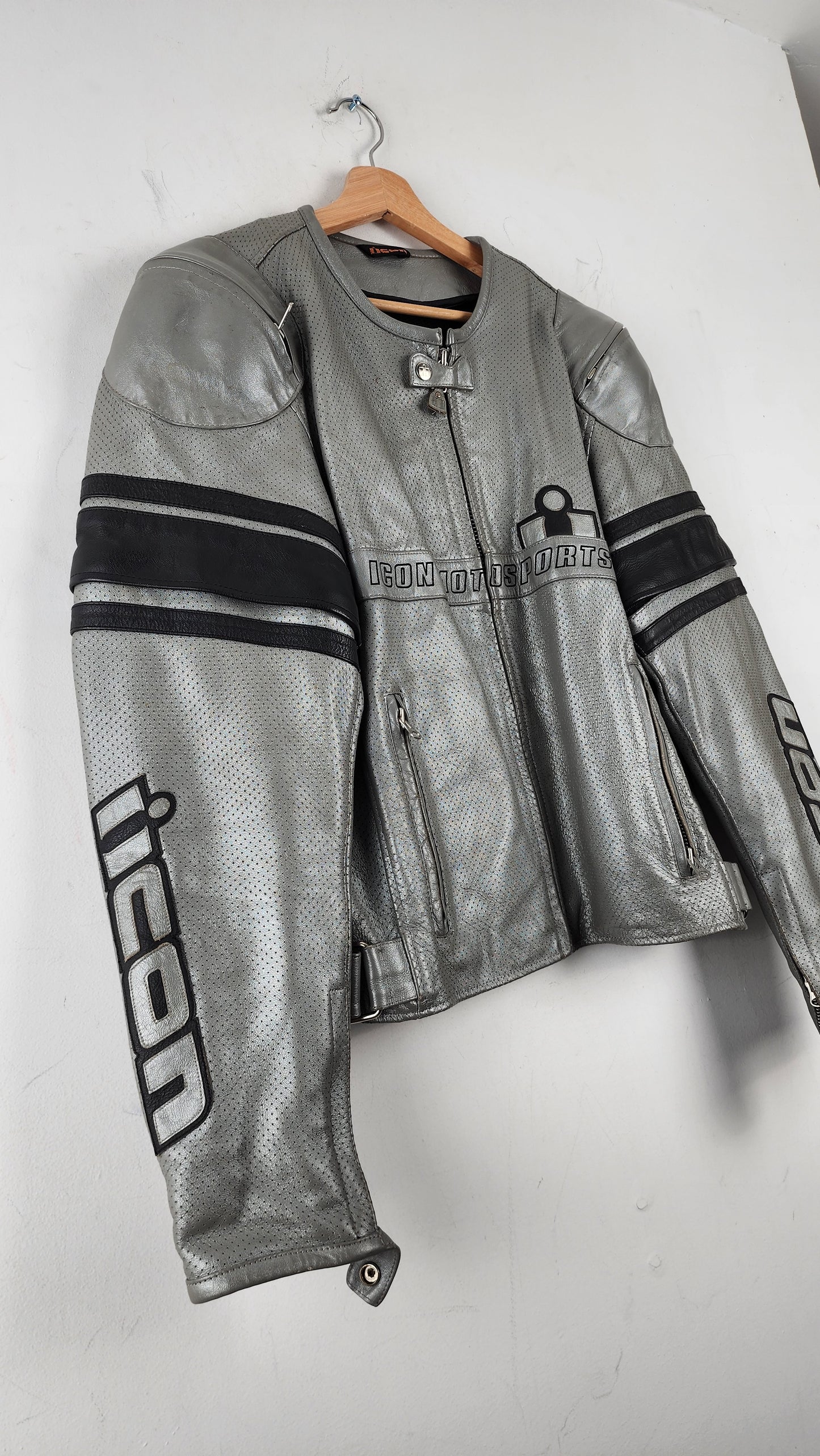 90s Icon Leather Moto Jacket