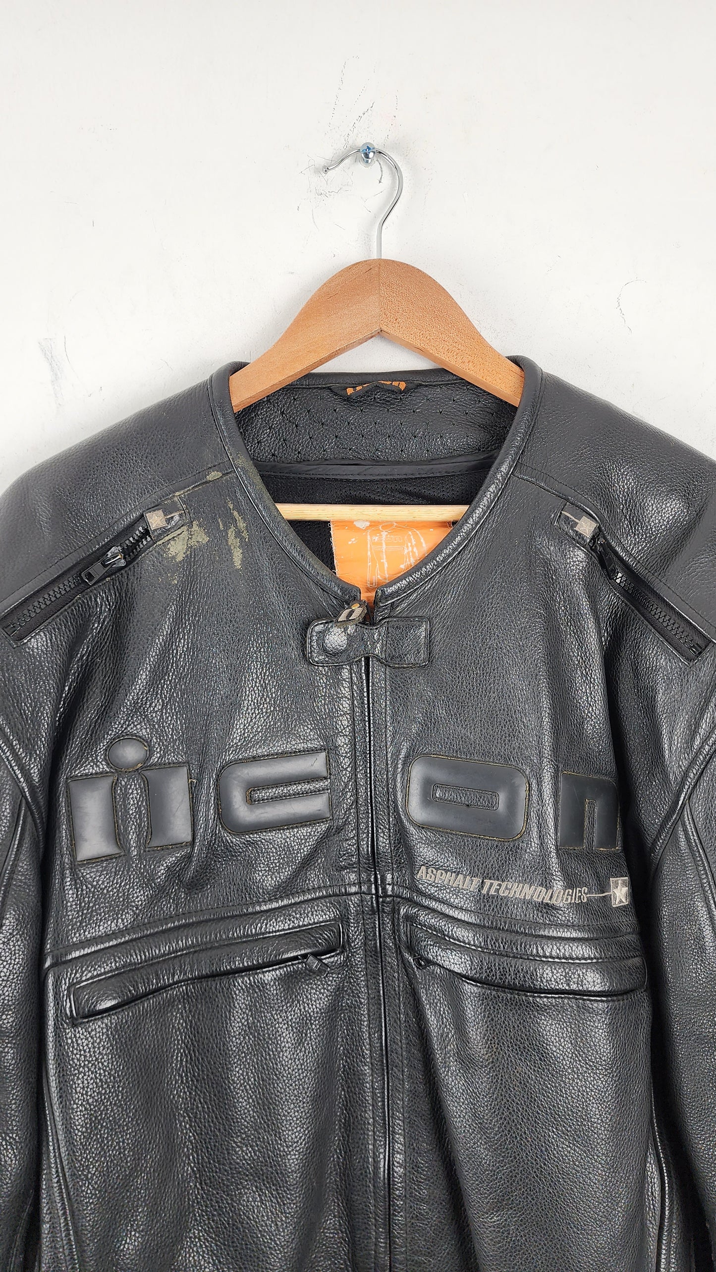 Vintage All Black Icon Leather Moto Jacket