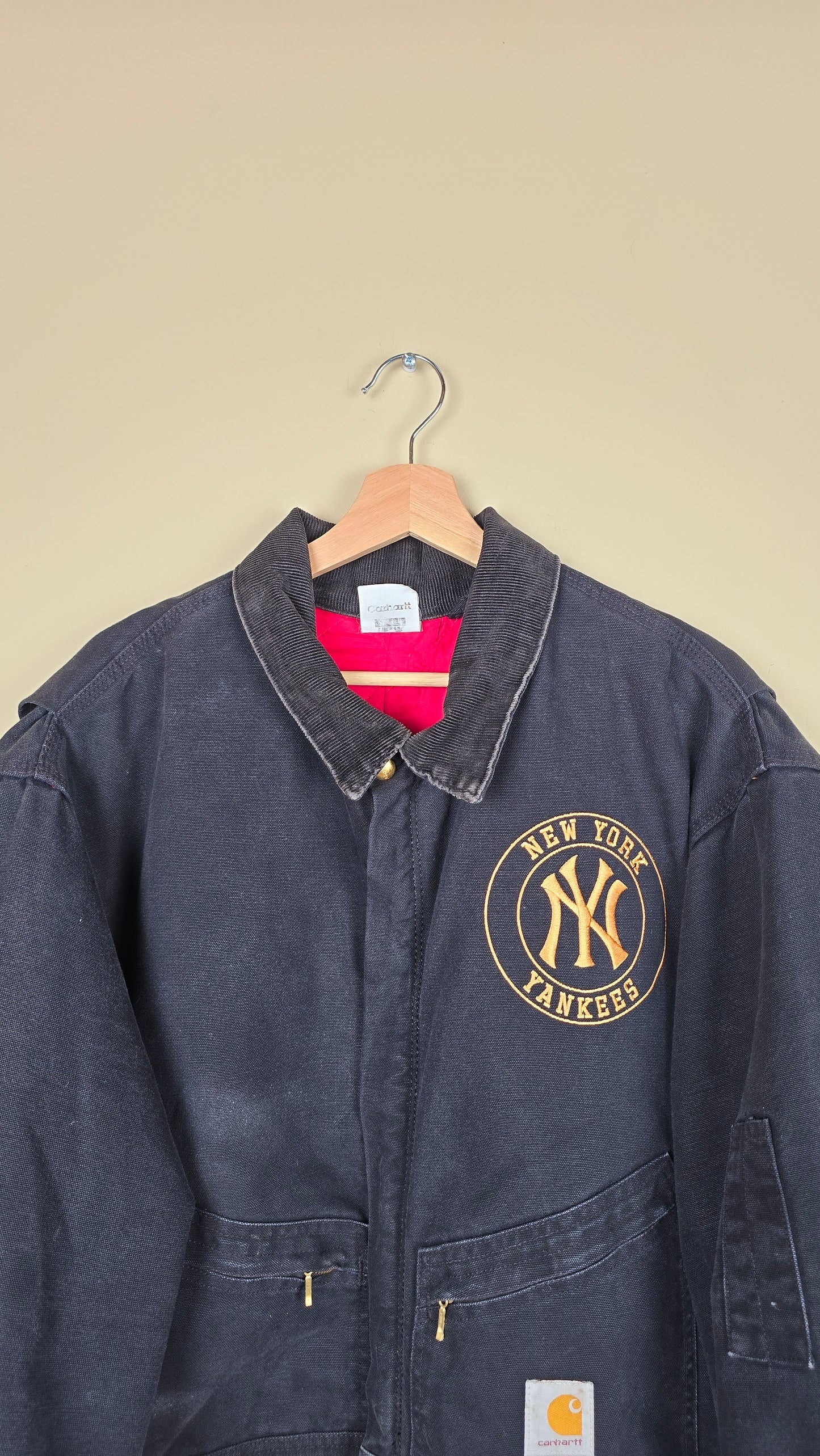 Vintage Carhartt X NY Yankees Cropped Jacket | Black - Size 2xL (038)
