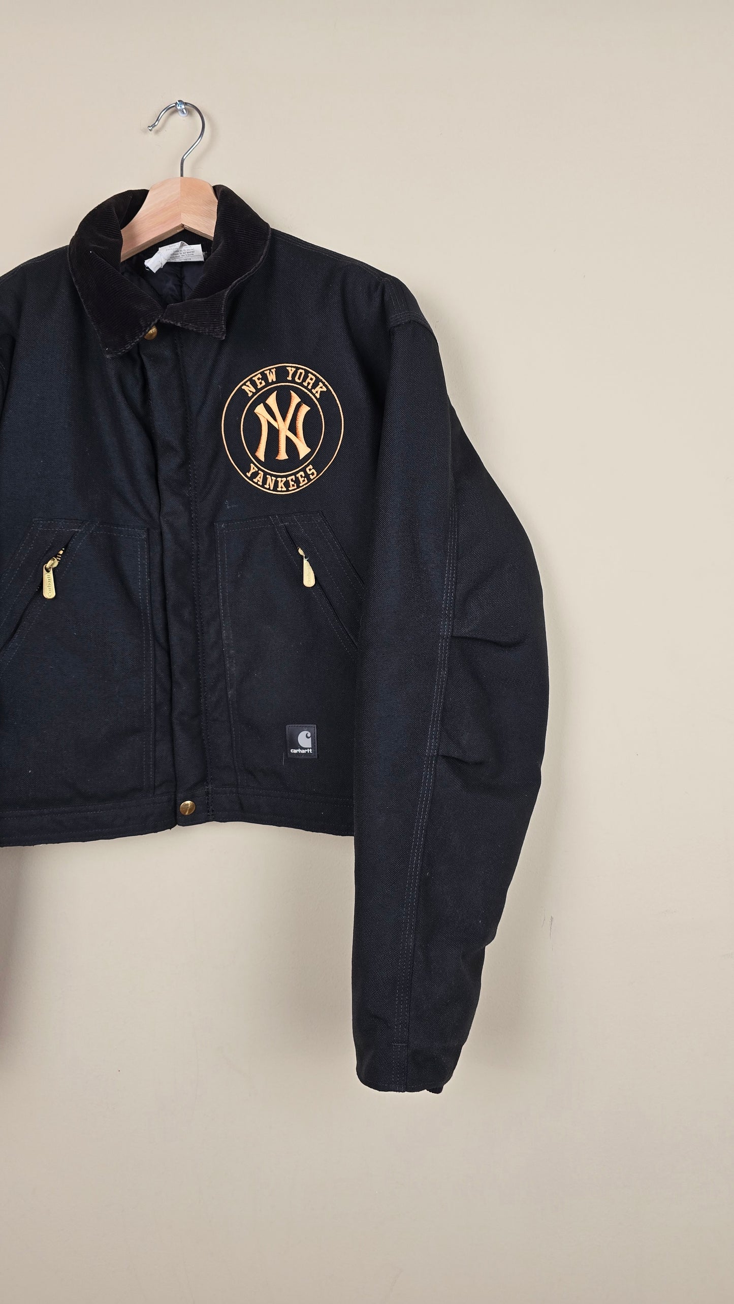 Vintage Carhartt X NY Yankees Cropped Jacket | Jet Black - Size M (039)