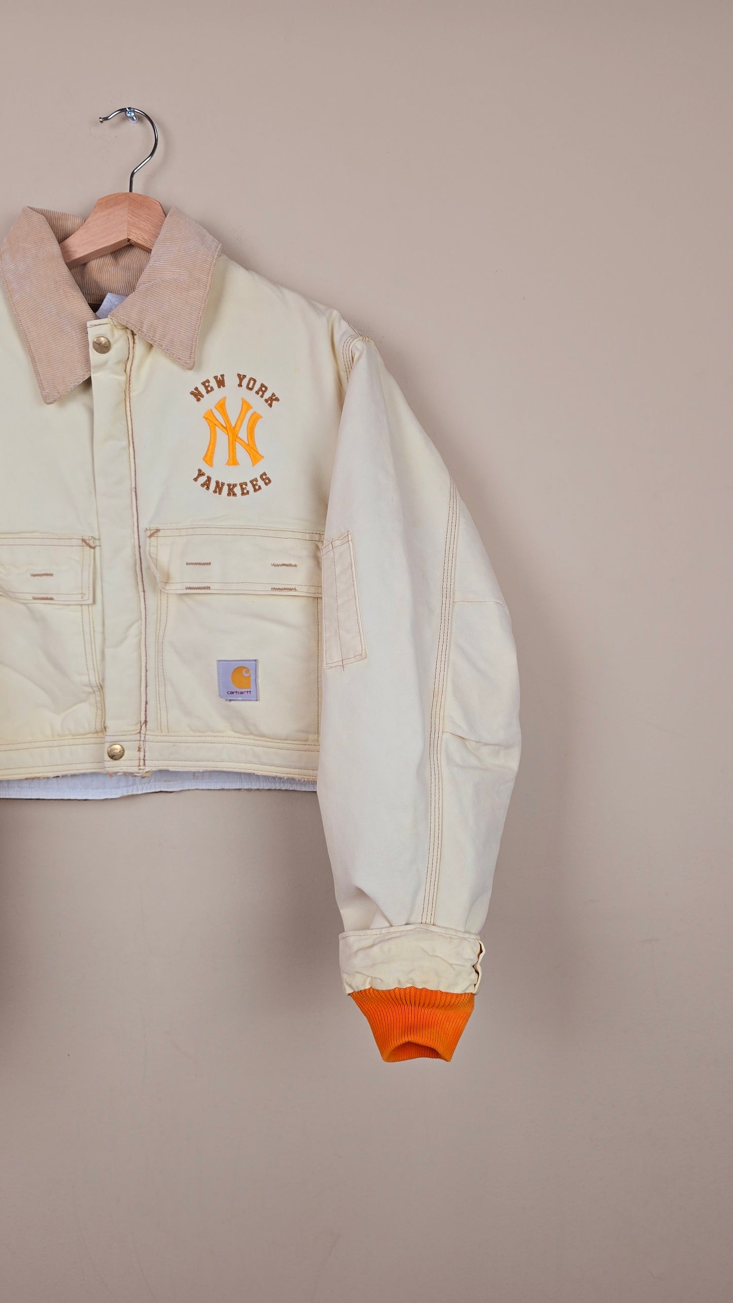Vintage Carhartt X NY Yankees Cropped Jacket | Beige - Size M (049)