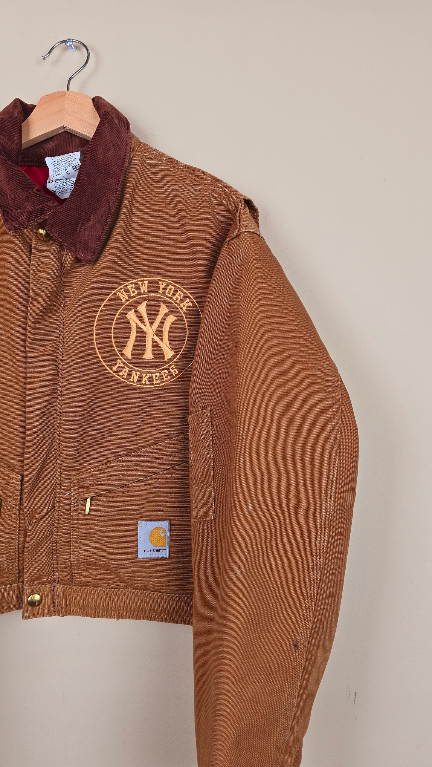 Vintage Carhartt X NY Yankees Cropped Jacket | Brown - Size L (052)