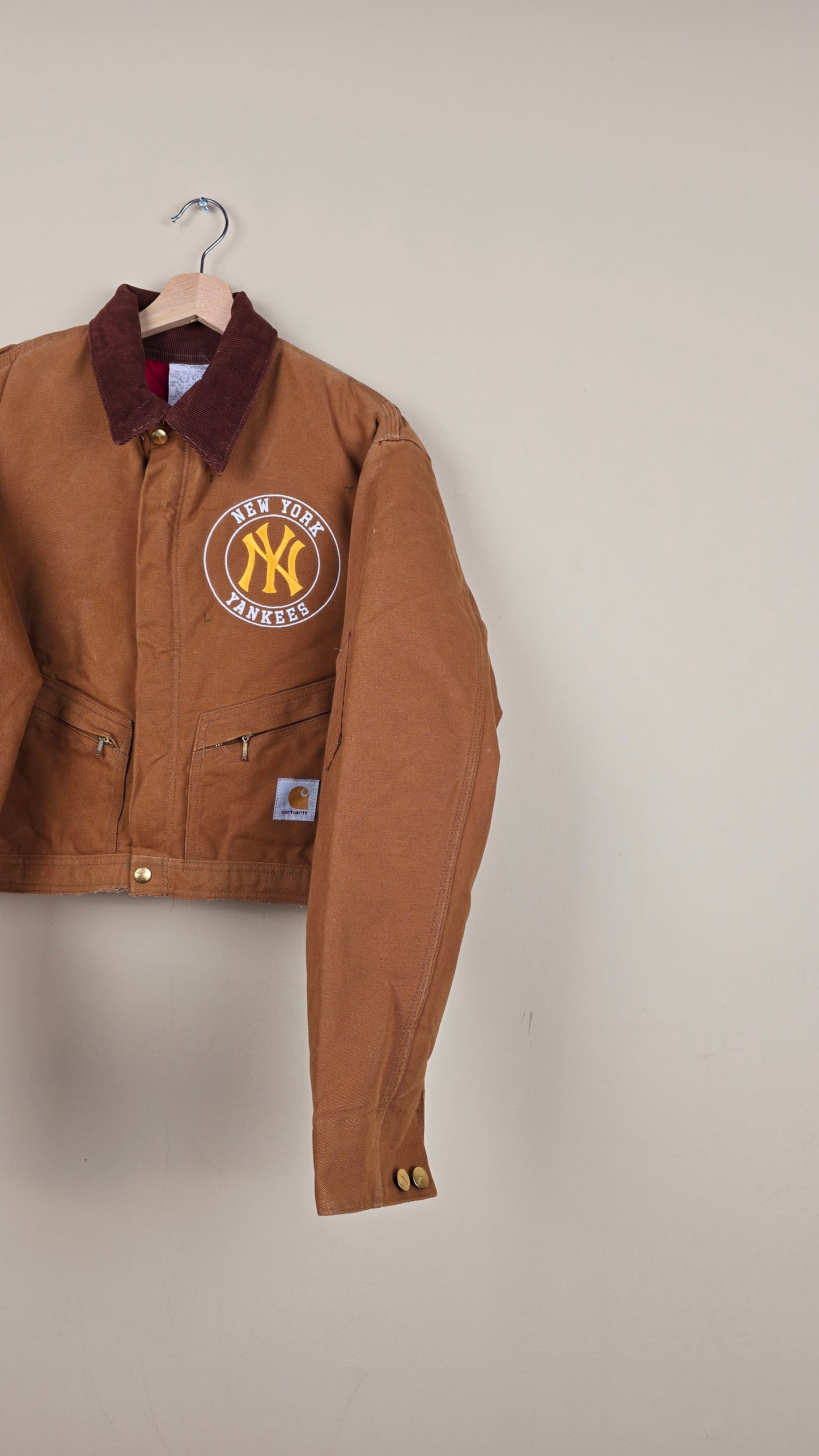 Vintage Carhartt X NY Yankees Cropped Jacket | Brown - Size M (068)