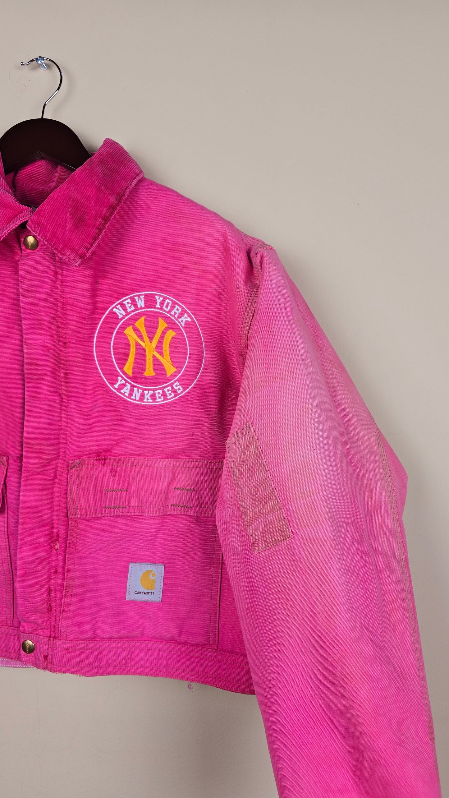 Vintage Carhartt X NY Yankees Cropped Jacket | Pink - Size L (072)