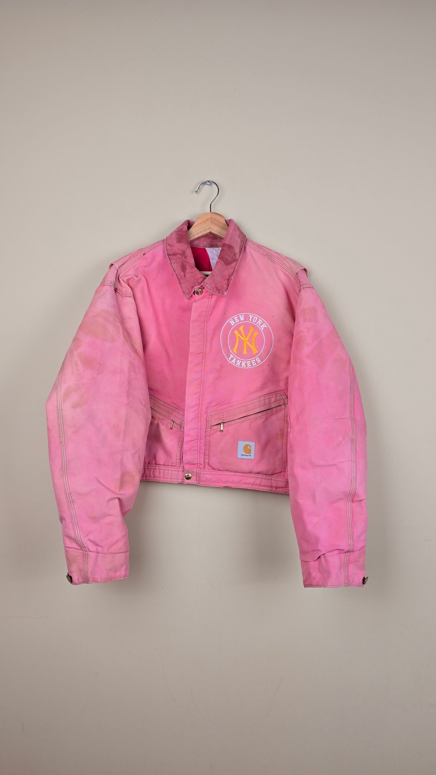 Vintage Carhartt X NY Yankees Cropped Jacket | Pink - Size M (074)