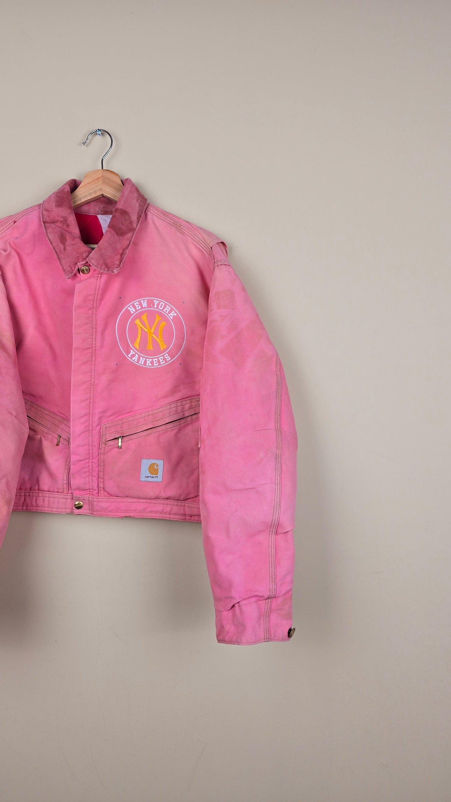 Vintage Carhartt X NY Yankees Cropped Jacket | Pink - Size M (074)