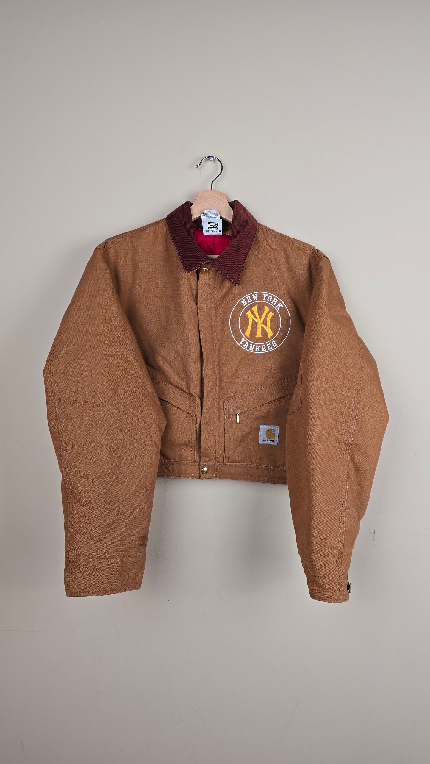 Vintage Carhartt X NY Yankees Cropped Jacket | Brown - Size S (088)