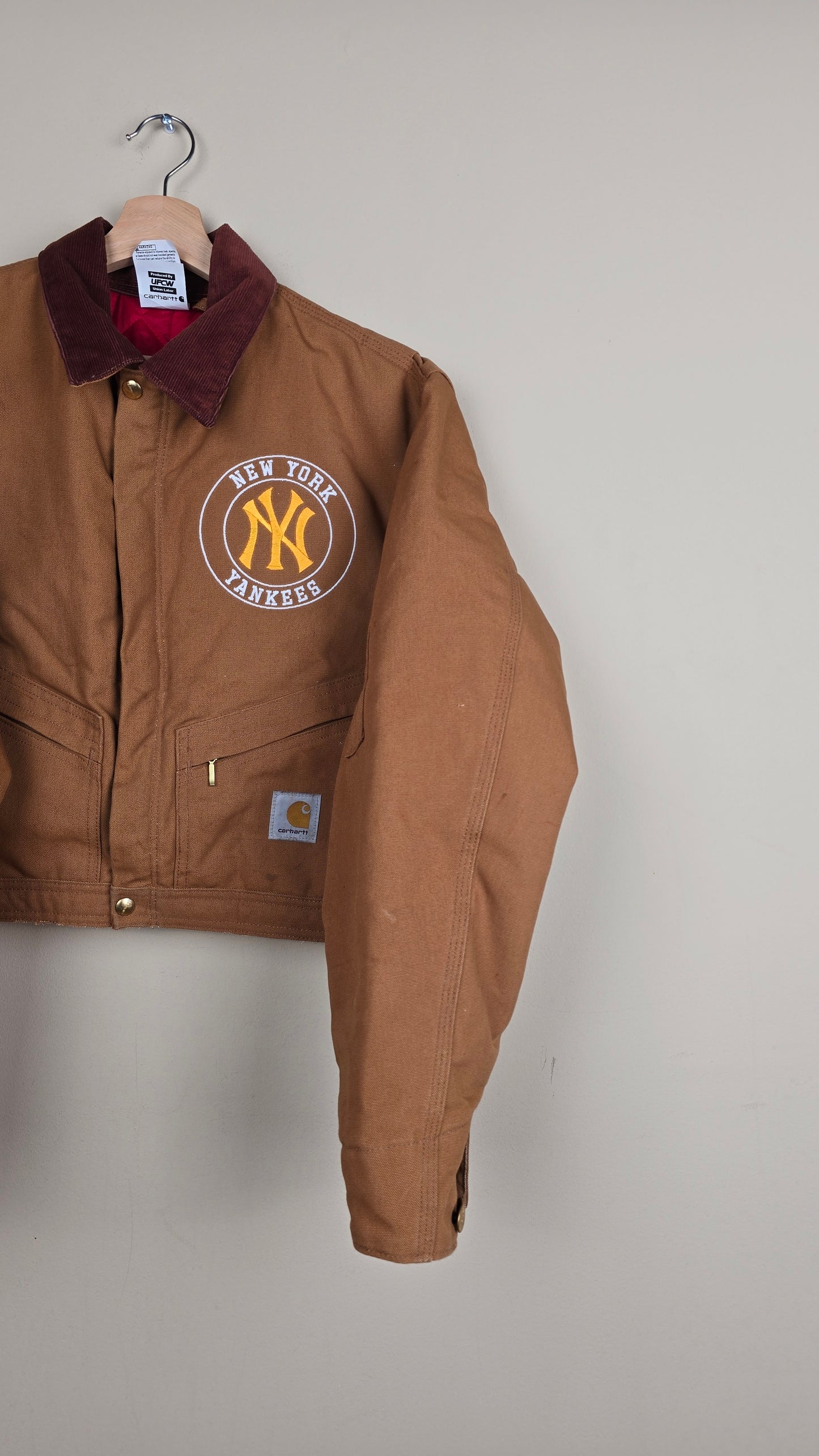 Vintage Carhartt X NY Yankees Cropped Jacket | Brown - Size S (088)