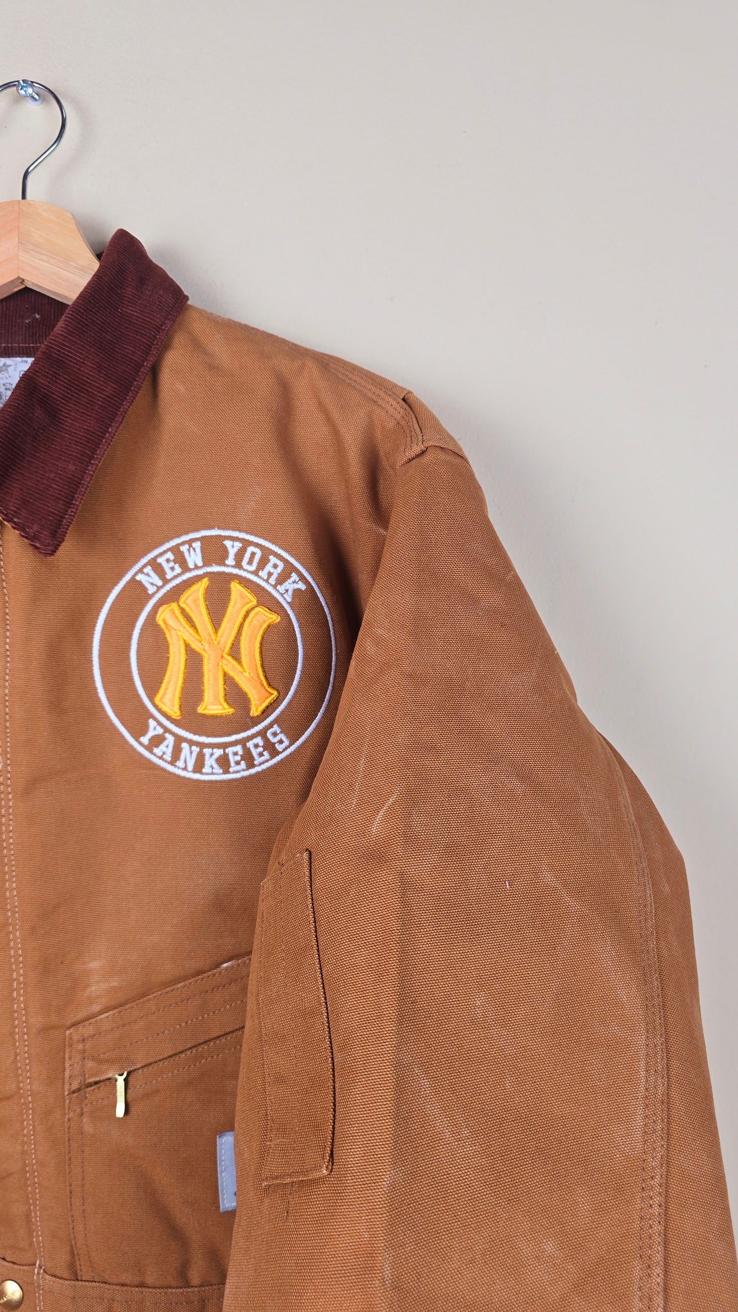 Vintage Carhartt X NY Yankees Cropped Jacket | Brown | Size L | OB11