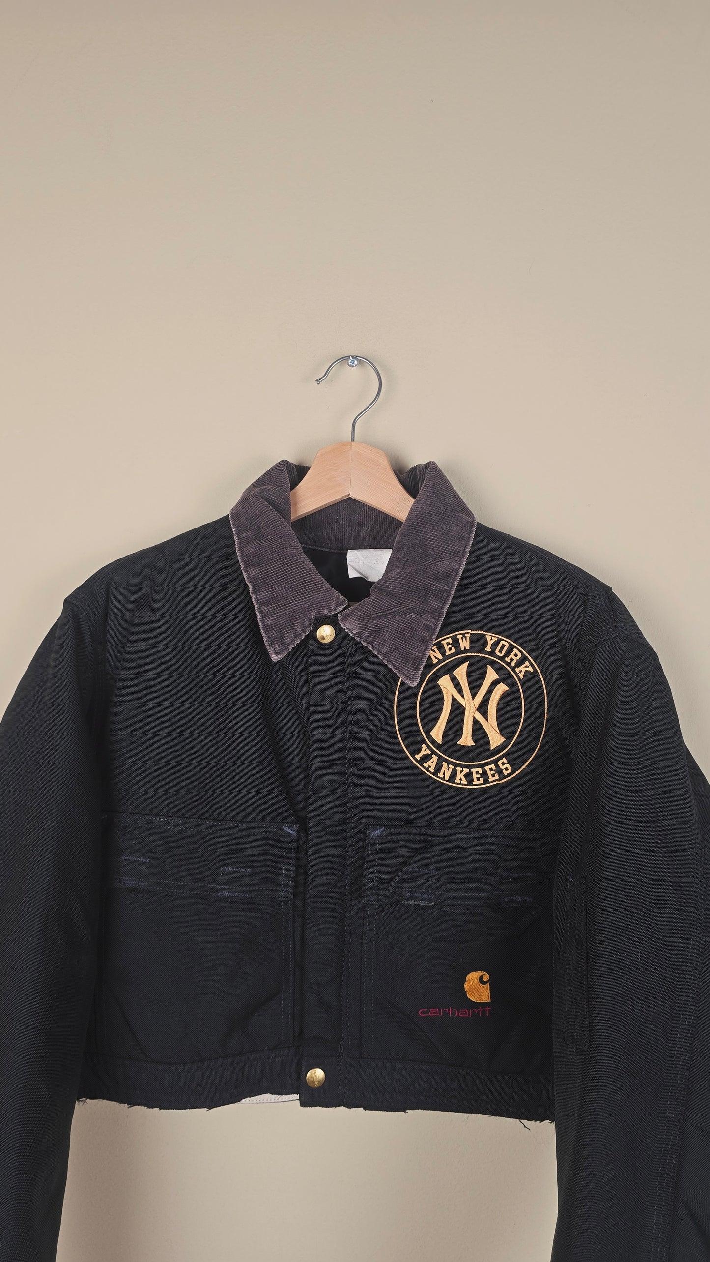 Vintage Carhartt X NY Yankees Cropped Jacket | Black | Size M | OBL11