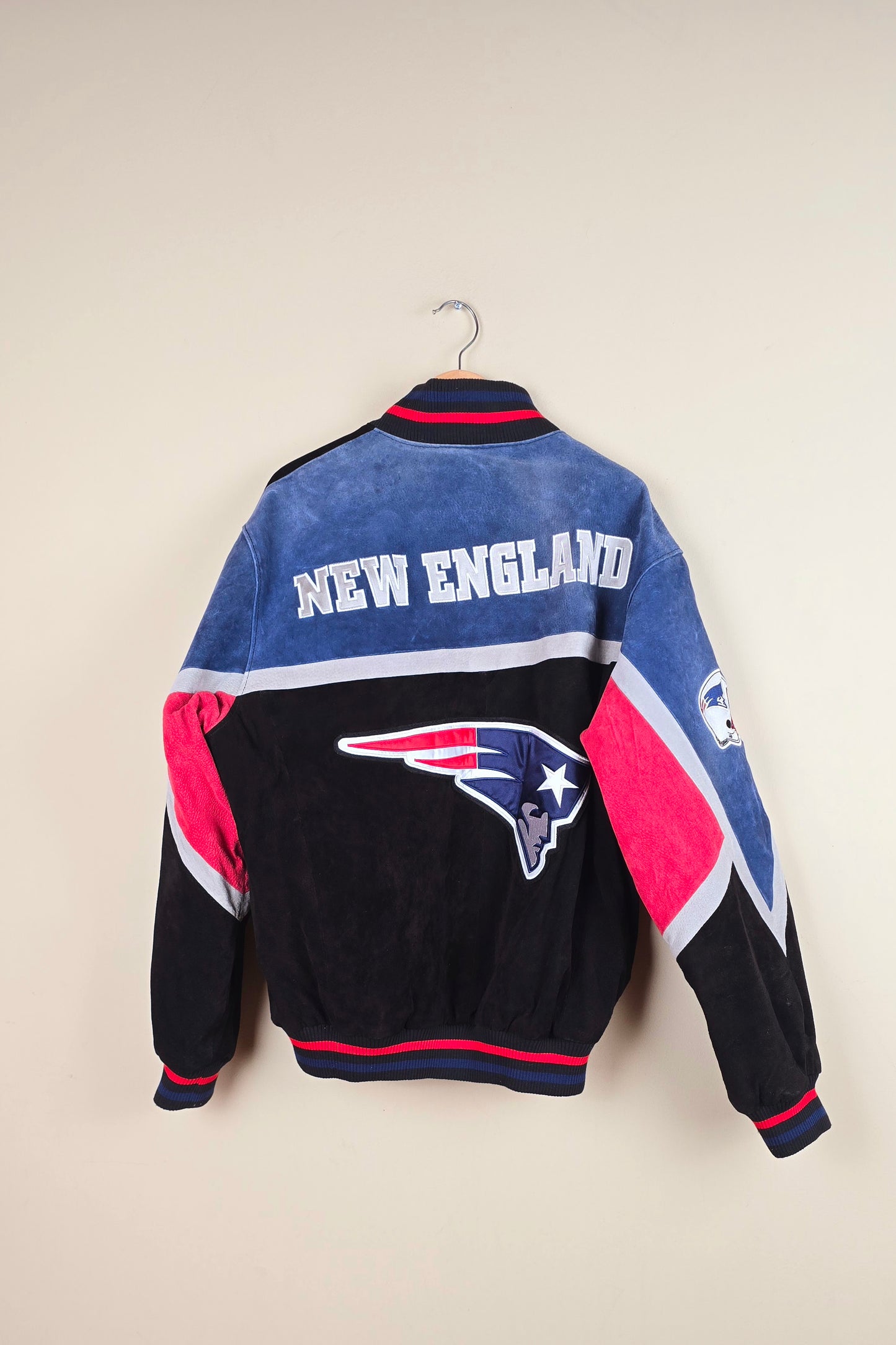 Vintage New England Patriots NFL Suede Leather Jacket (Size L) | IF04