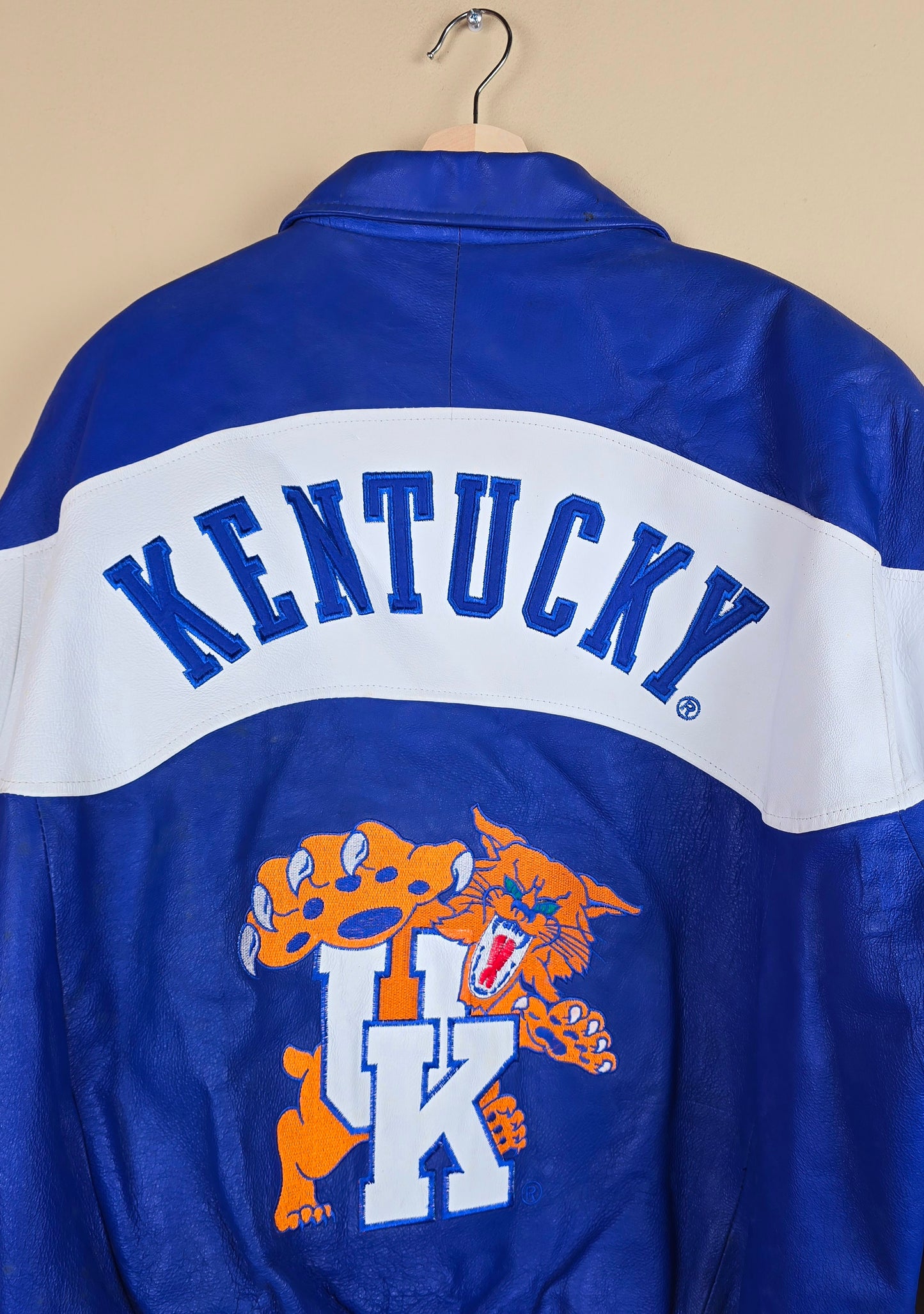Vintage College Phase University of Kentucky Leather Jacket (Size xL) | IF14