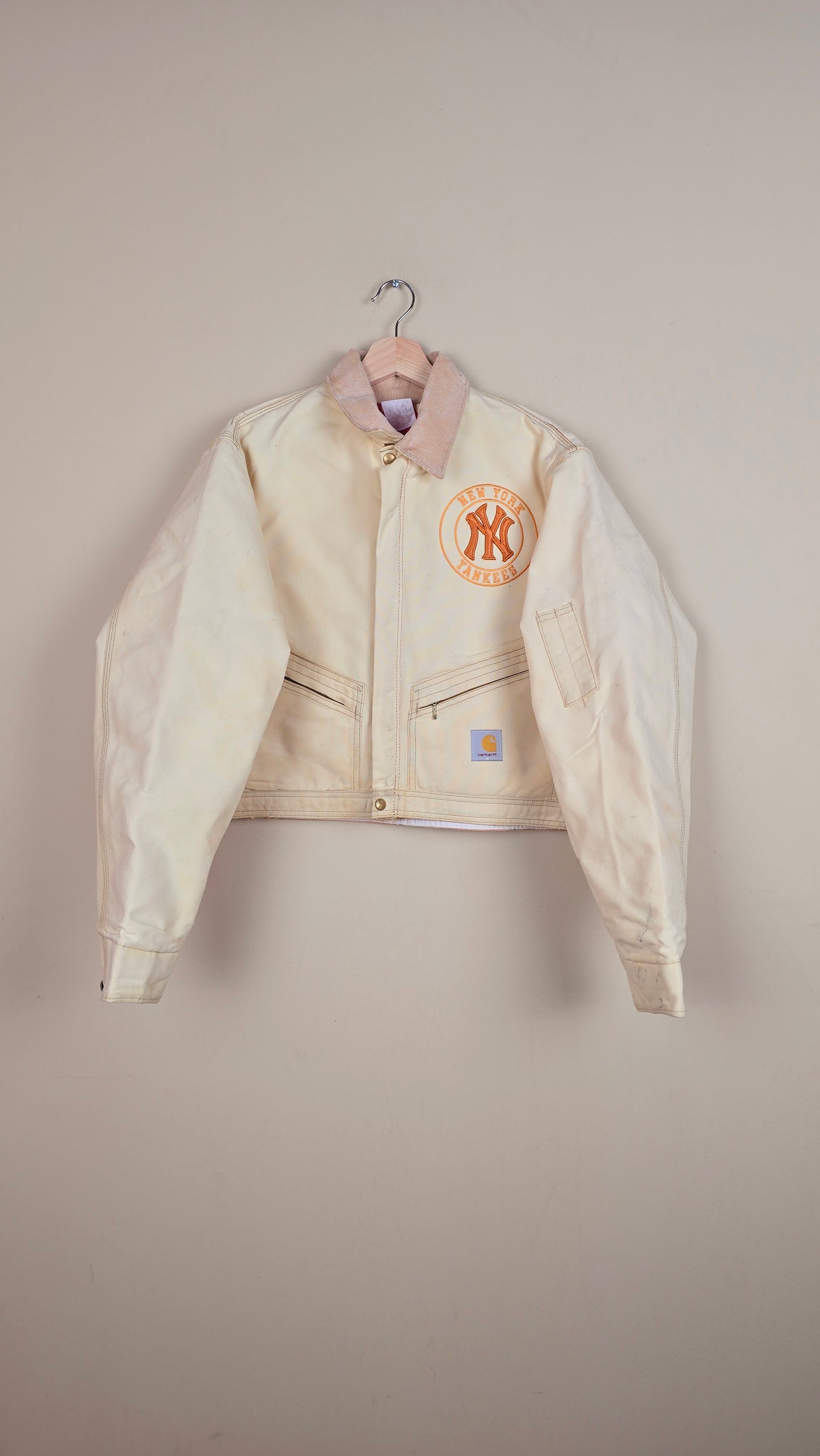 Vintage Carhartt X NY Yankees Cropped Jacket | Beige | Size M | 104