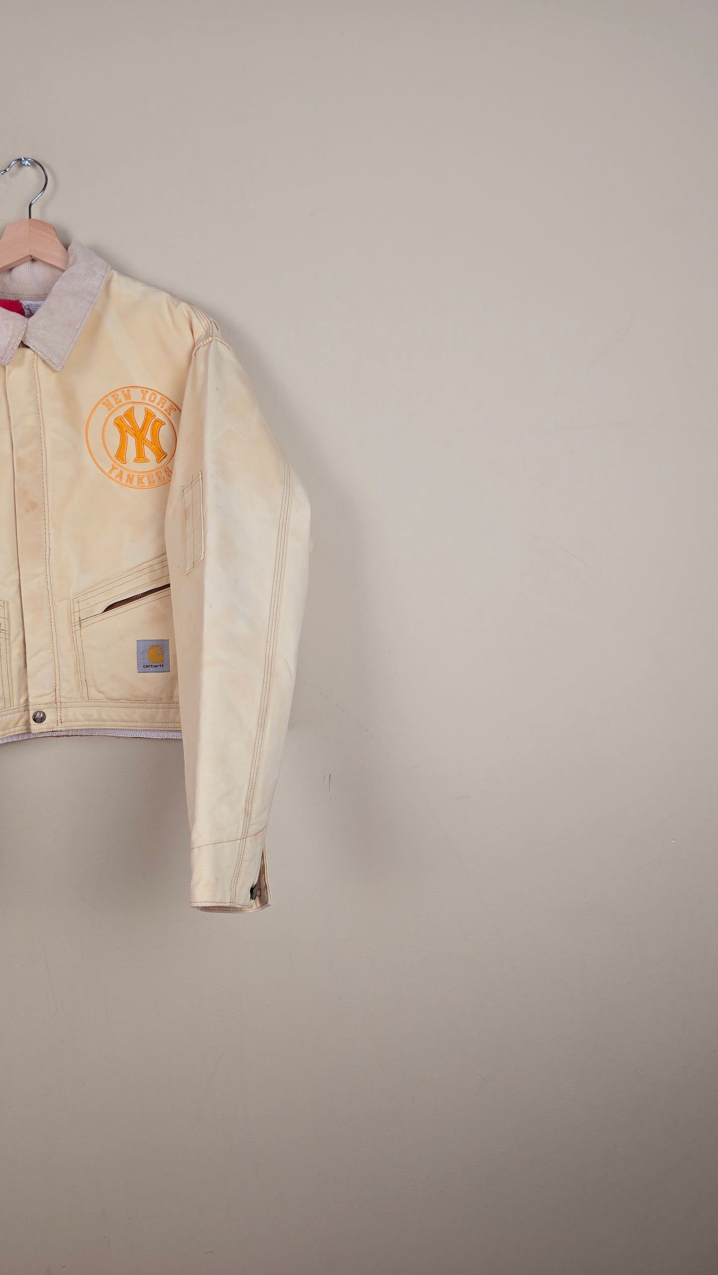 Vintage Carhartt X NY Yankees Cropped Jacket | Beige | Size L | 105