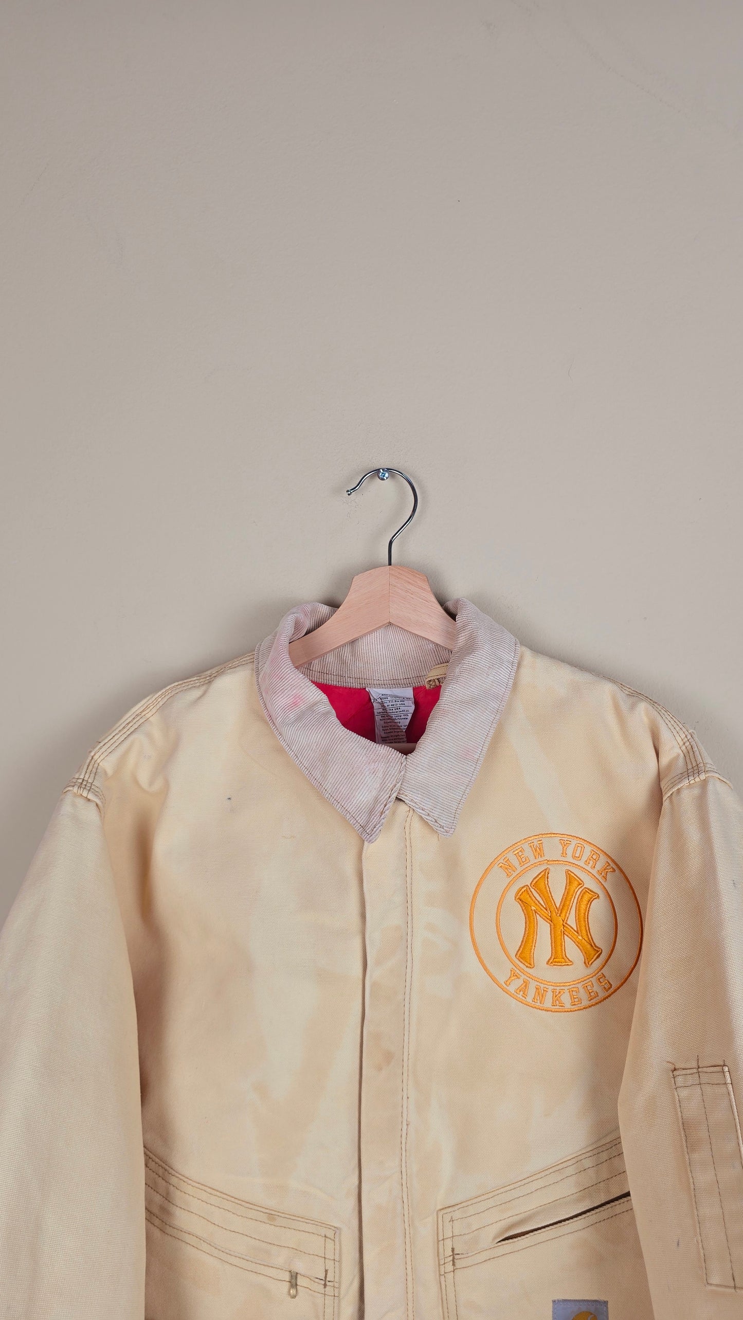 Vintage Carhartt X NY Yankees Cropped Jacket | Beige | Size L | 105