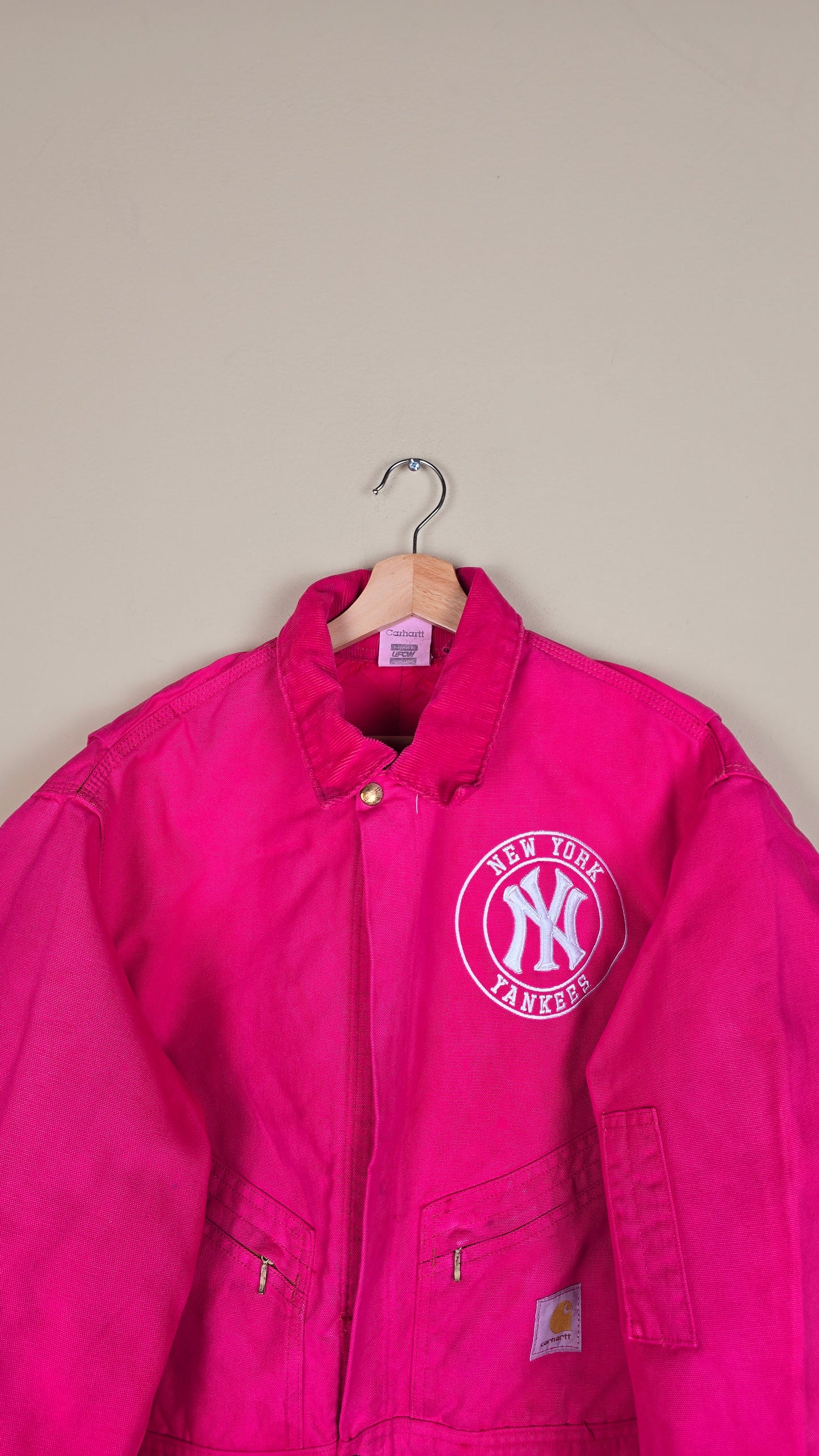 Vintage Carhartt X NY Yankees Cropped Jacket | Pink | Size L | 139