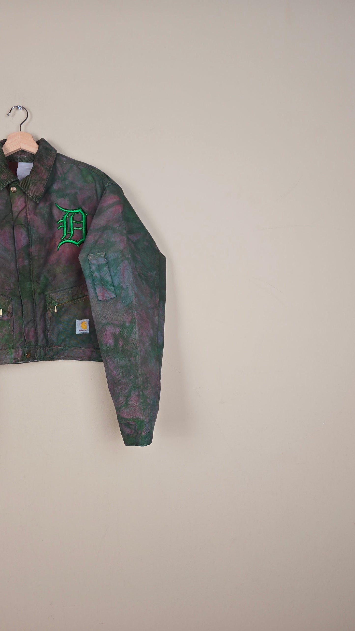 Vintage Carhartt X Detroit Cropped Jacket | Camo | Size M | 152