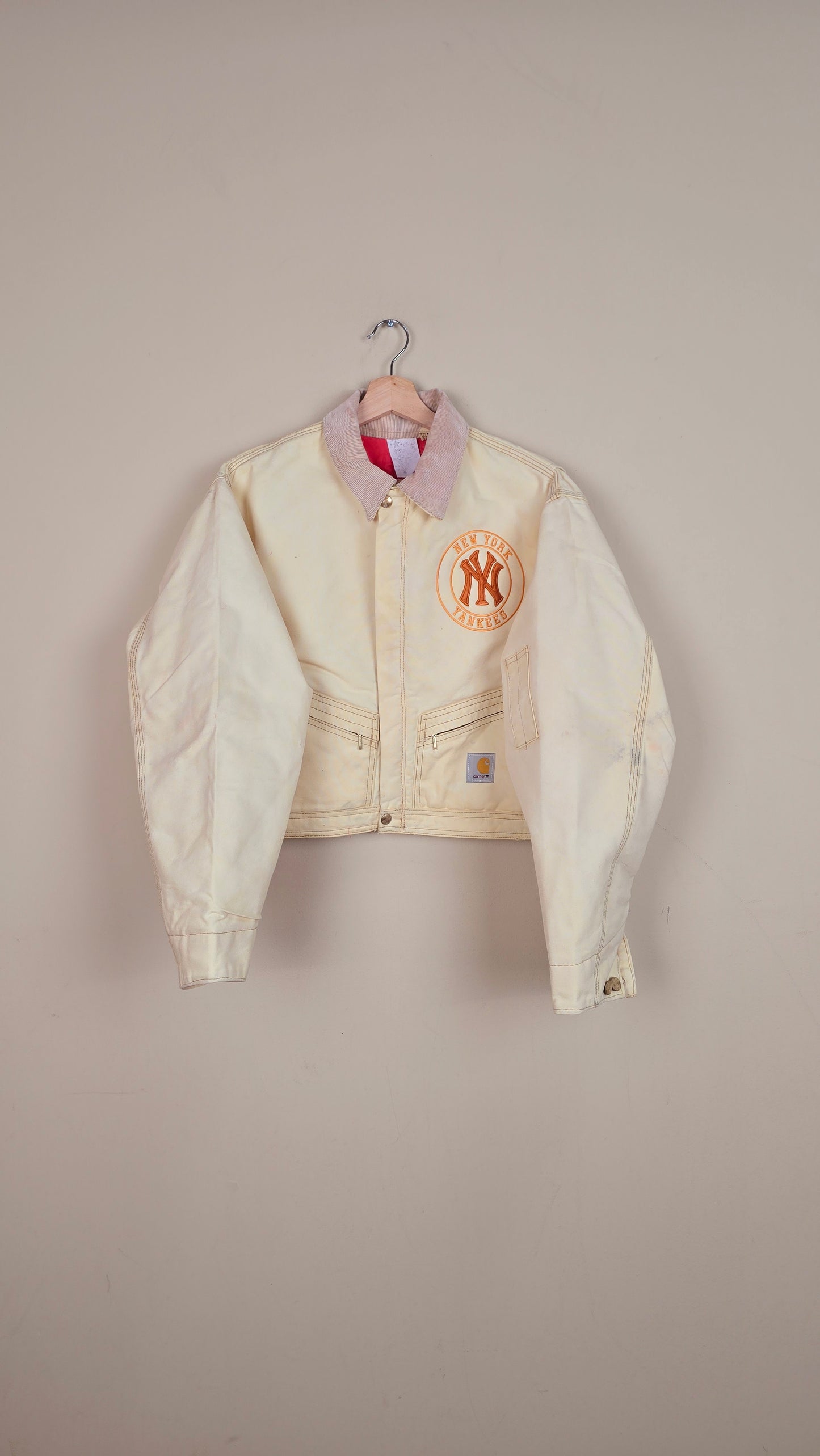Vintage Carhartt X NY Yankees Cropped Jacket | Beige | Size L | 165