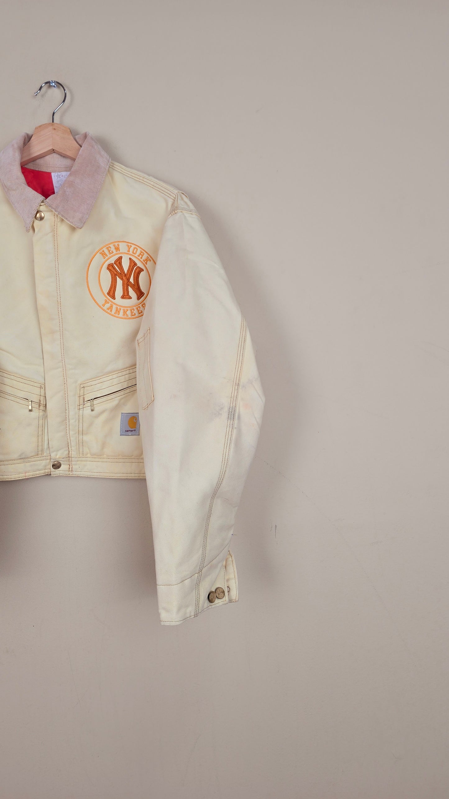 Vintage Carhartt X NY Yankees Cropped Jacket | Beige | Size L | 165