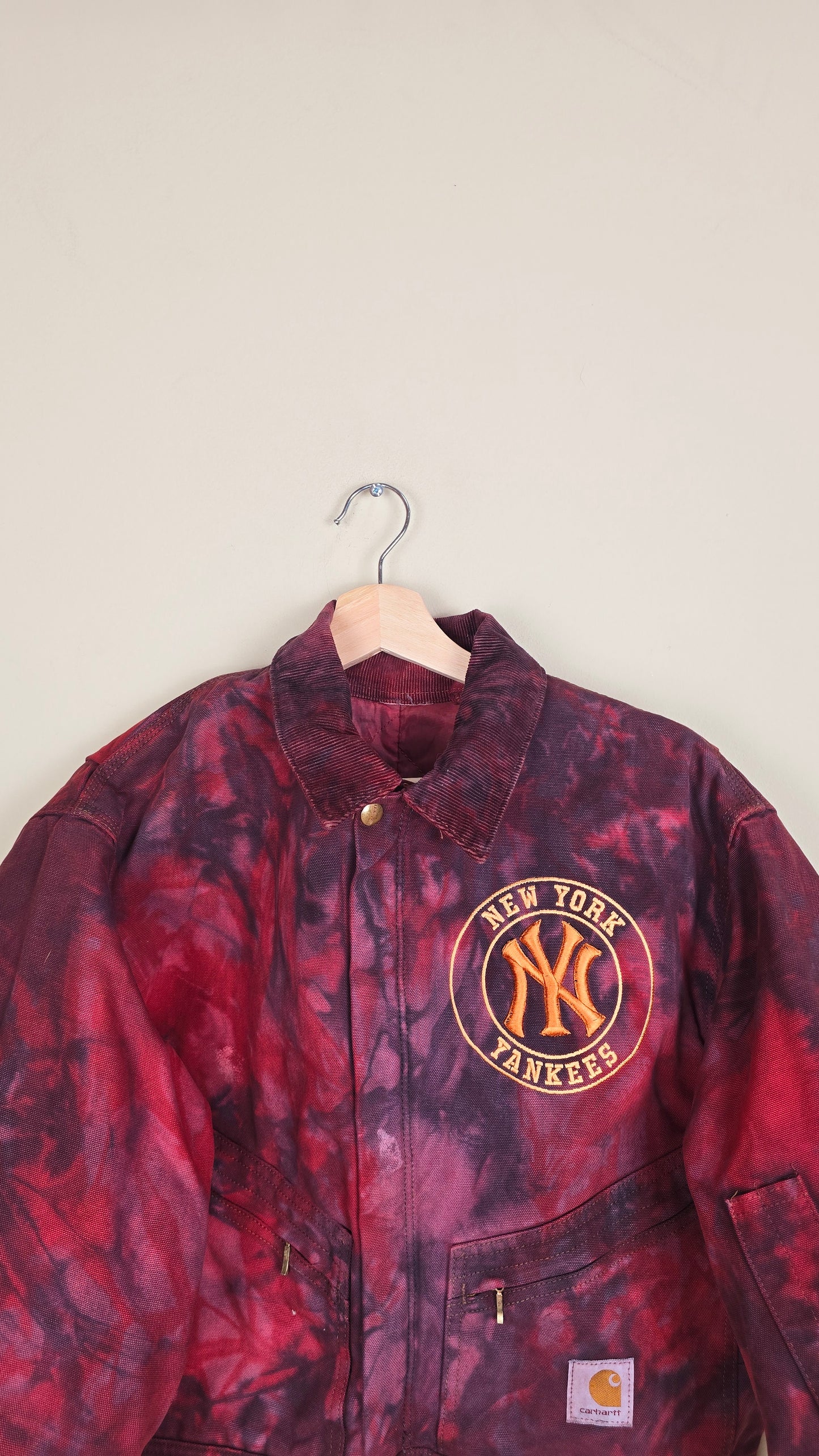 Vintage Carhartt X NY Yankees Cropped Jacket | CAMO | Size M | 179
