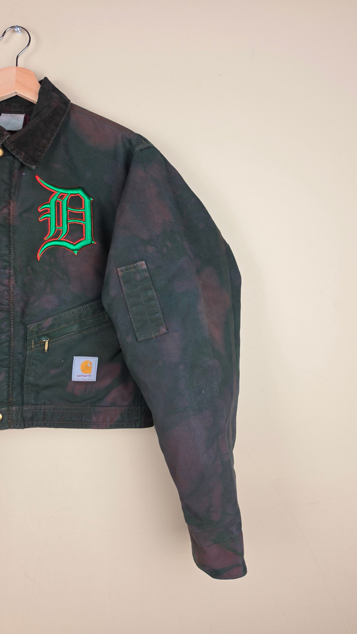 Vintage Carhartt X Detroit Cropped Jacket | Camo Green | Size M | AU02