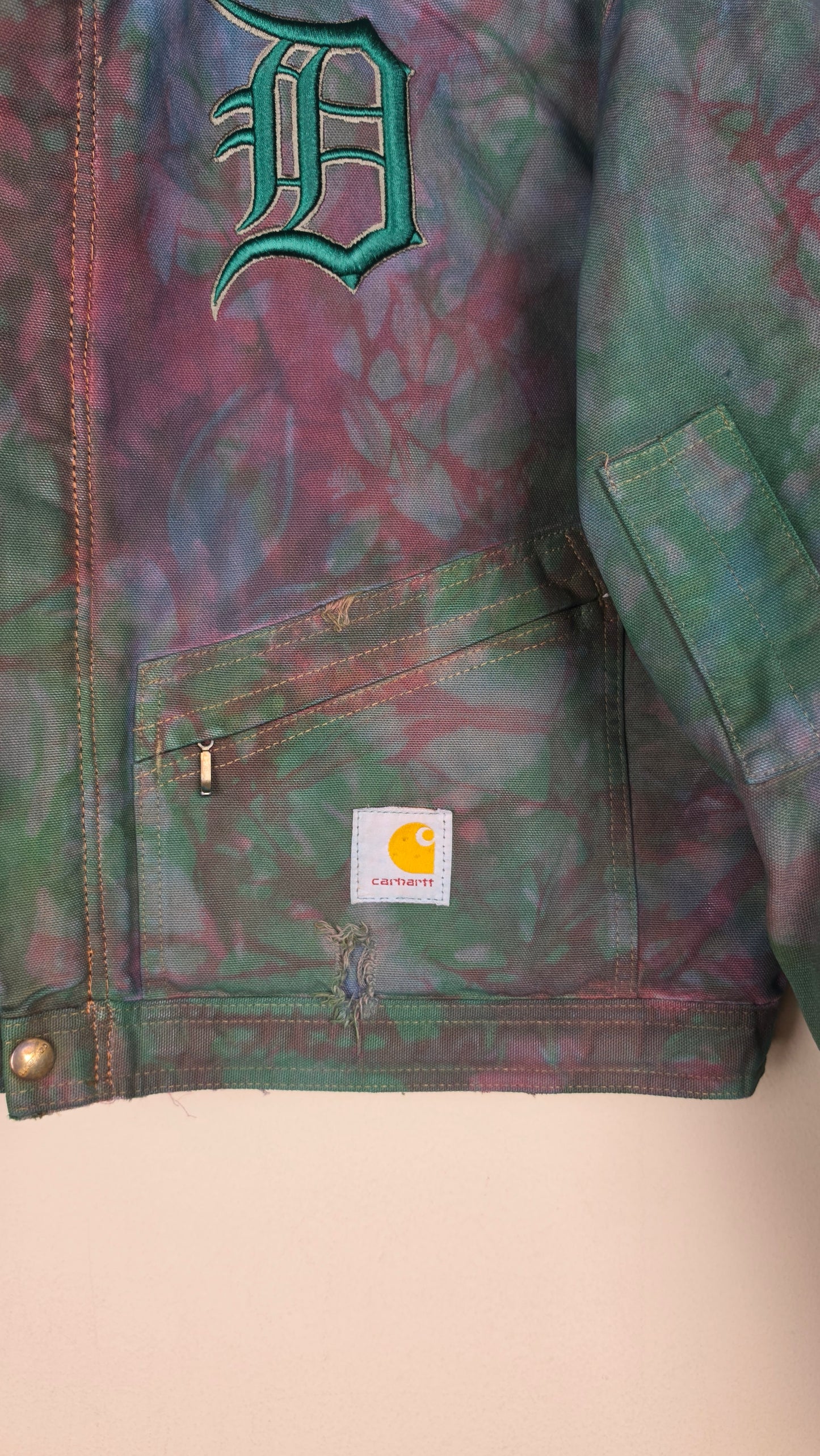 Vintage Carhartt X Detroit Cropped Jacket | Camo Green | Size XL | AU26