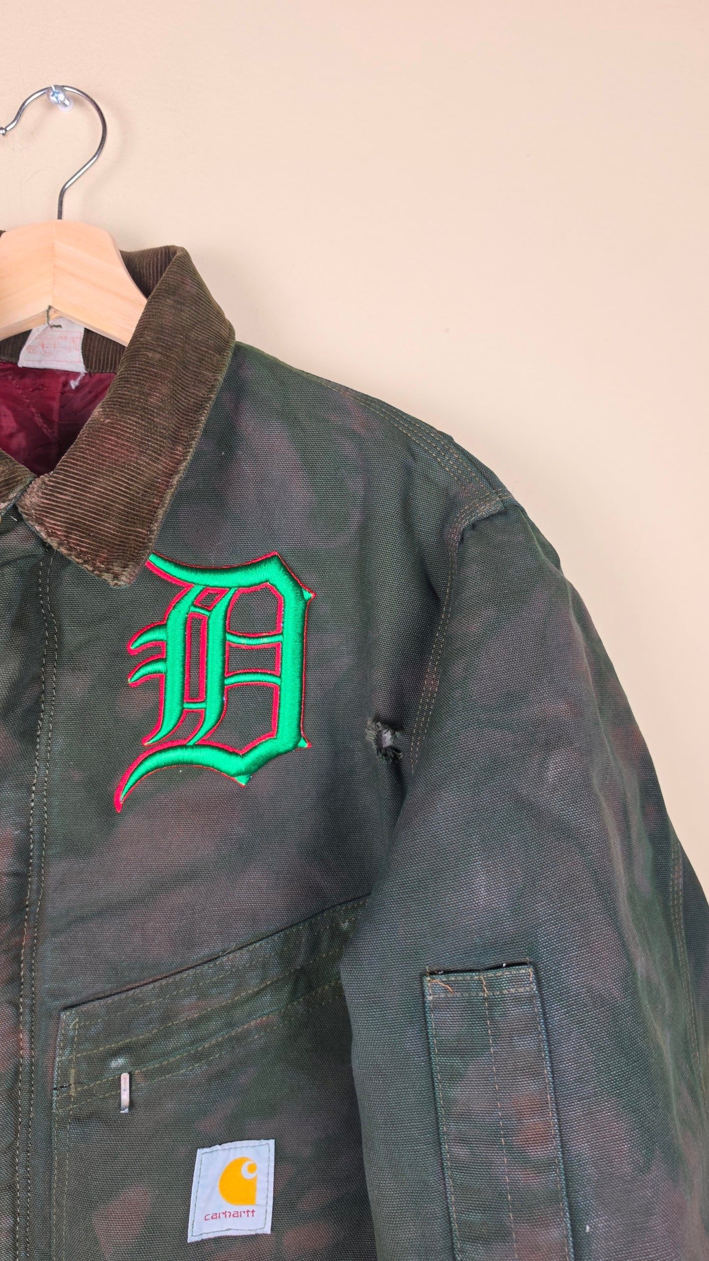 Vintage DISTRESSED Carhartt X Detroit Cropped Jacket | Camo Green | Size M | AU54