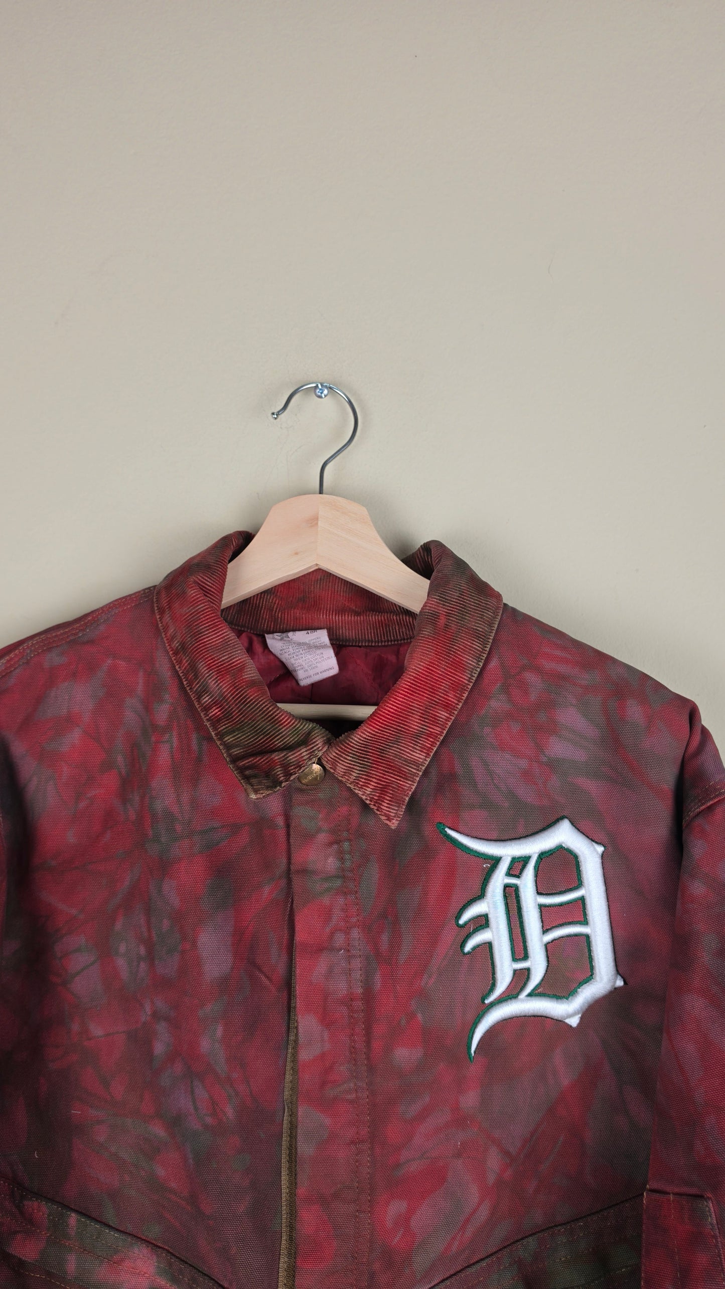Vintage Carhartt X Detroit Cropped Jacket | Camo Red | Size L | AU103
